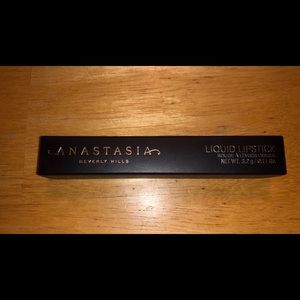 Anastasia Beverly Hills Makeup - Anastasia Beverly Hills liquid lipstick Anastasia Beverly Hills Makeup - Anastasia Beverly Hills liquid lipstick